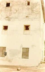 1969 Tanzania Slave compound in Bagamoyo 99.jpg