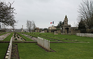 Cemetery Boulogne Eastern.jpg